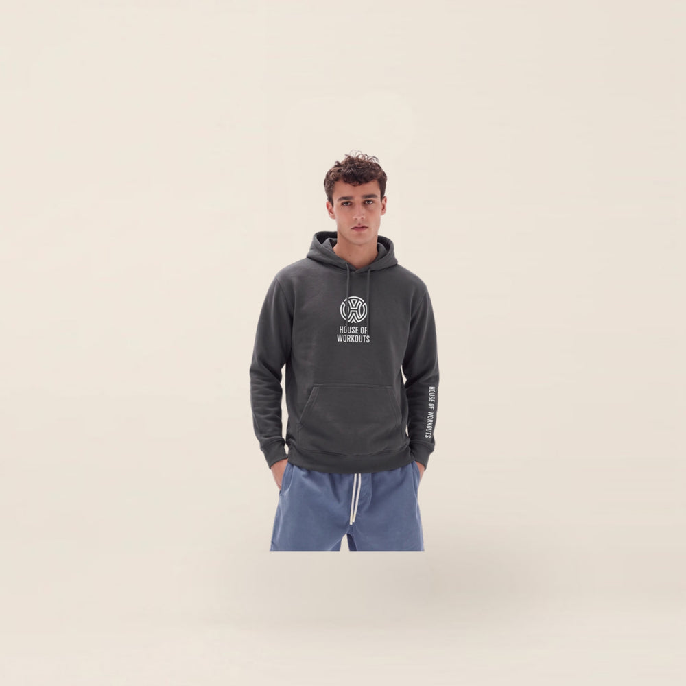 HOW Hoodie Grey (unisex) gedragen